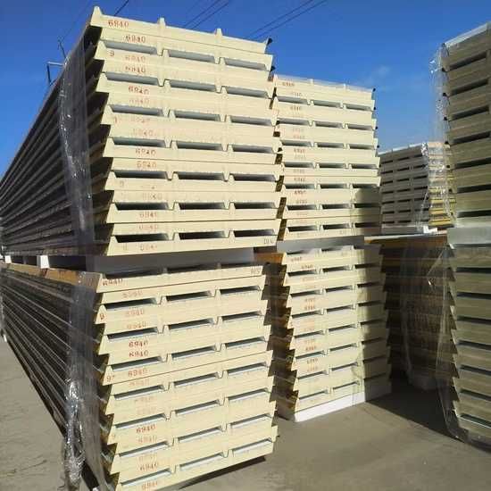 Изготавливаем сэндвич-панели под заказ.