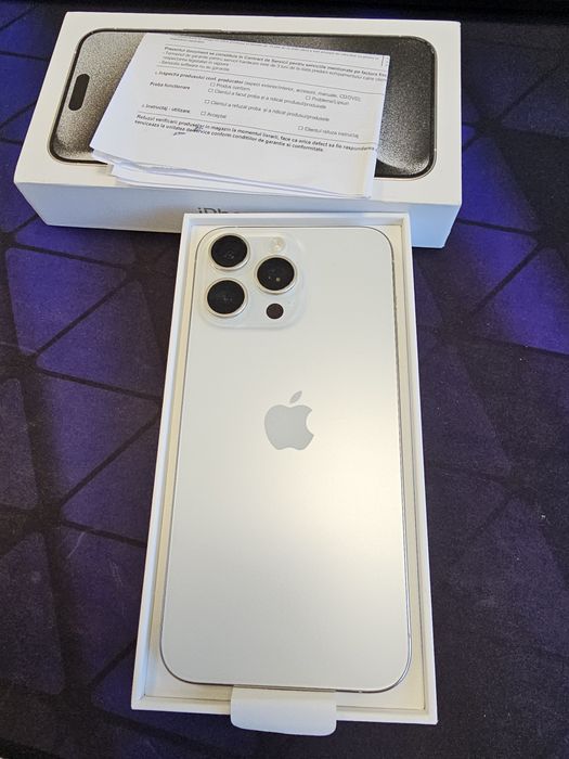 Iphone 15 pro max, white titanium