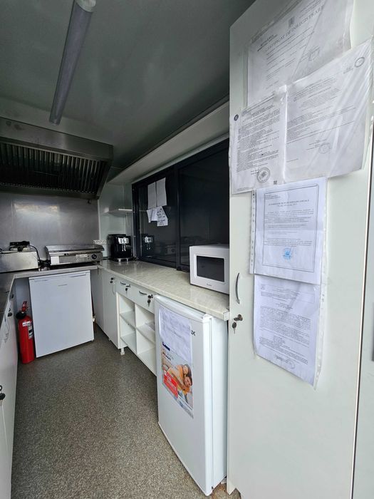 Rulota comerciala, fast food, food truck de inchiriat / DE VANZARE !!