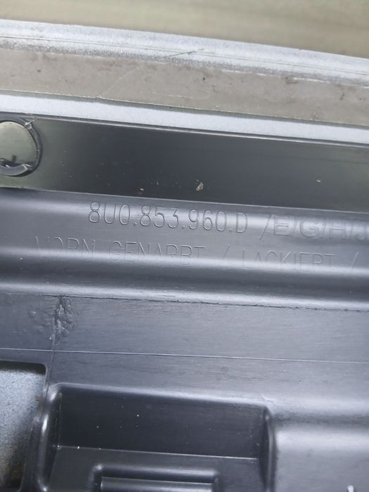 Bandou portiera dreapta fata AUDI Q3 8U, 8UB, 8UG 2011 - 2018 8u085396