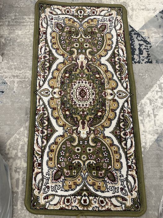 Коврик корокий зеленый