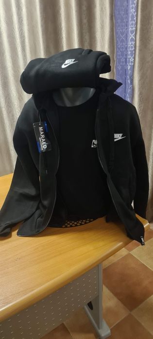Trening nike barbati 3 piese!