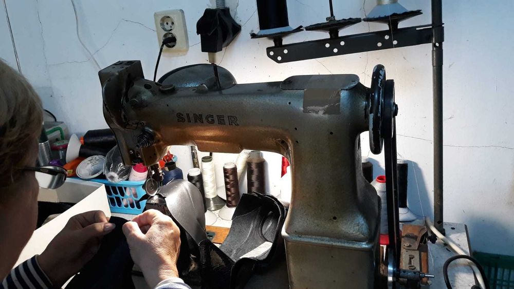 Vând Atelier Complet de Confecții Încălțăminte - Super Ofertă!