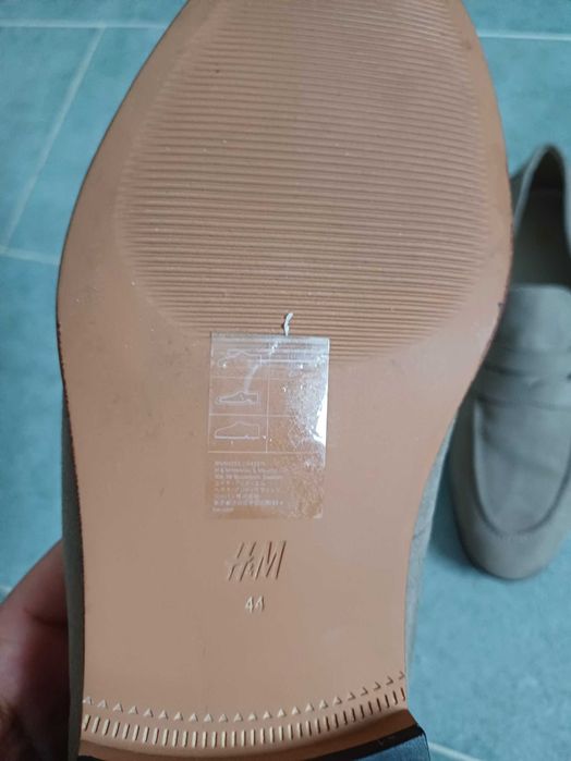 Pantofi noi piele intoarsa nepurtati cu eticheta H&M mas 42