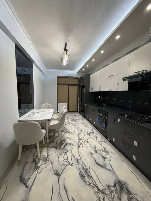 3 xona 4 etajda kvartira sotiladi