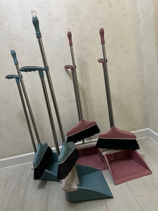 Совок с щеткой