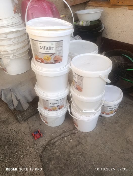 Yoģdan boshagan chelak sotiladi, 10kgli