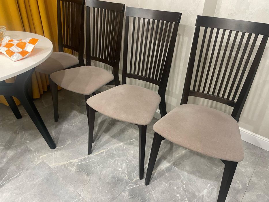 Стулья в идеальном состоянии, комплект 6 штук