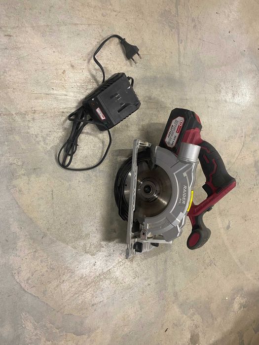 030139	R20 Циркуляр акум. ø165x20mm 4200min-1  1x4Ah RDP-SCS20