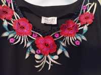 Vând rochie neagra, cu model floral  fabricata în România _Posh 3XL