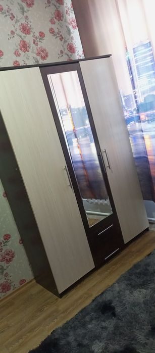 Шкаф б/у в хорошем состояние