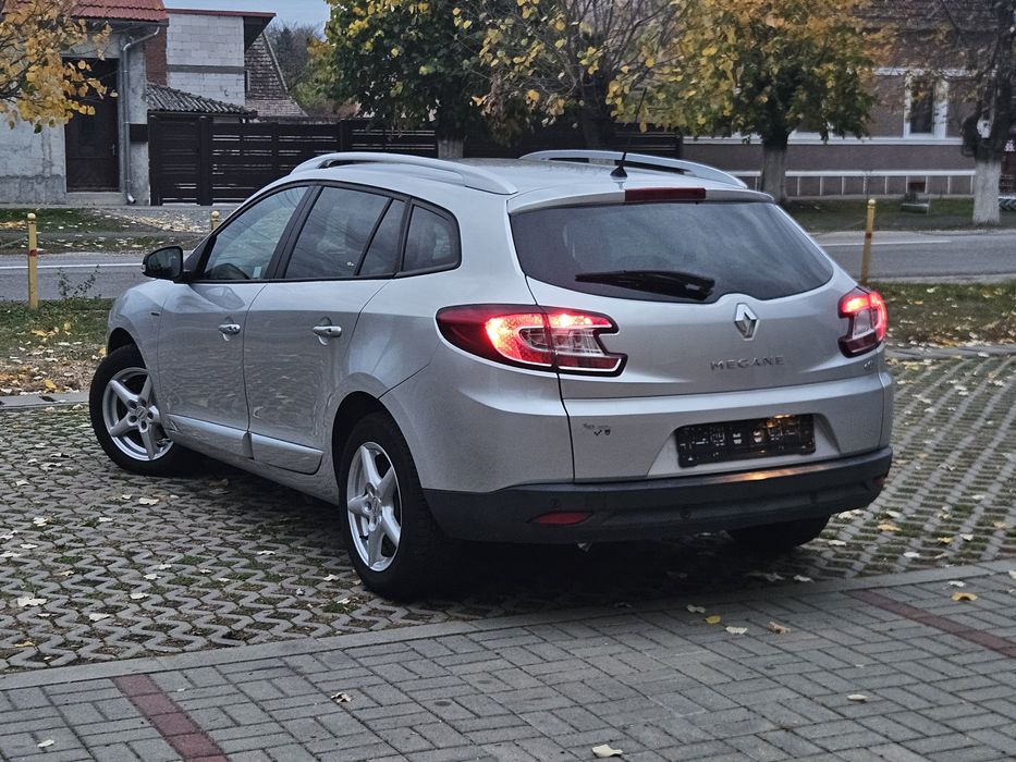 Renault Megane 3 -An 2015- 1.5(Diesel), 110 Cai, Transmisie Automata