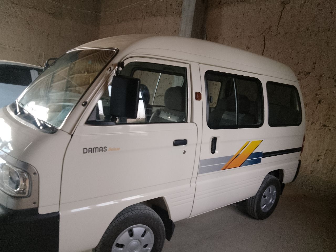 Yangi Damas 7200 $ ozroq utadigan joyi bor