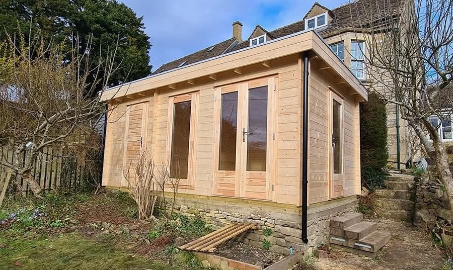 Vând căsuțe din lemn