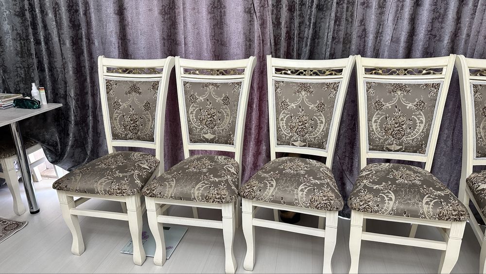 Продам стулья в отличном состоянии