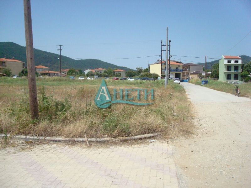 УПИ 2075 м2 на плажа в курортно селище Ставрос, първа линия, Гърция