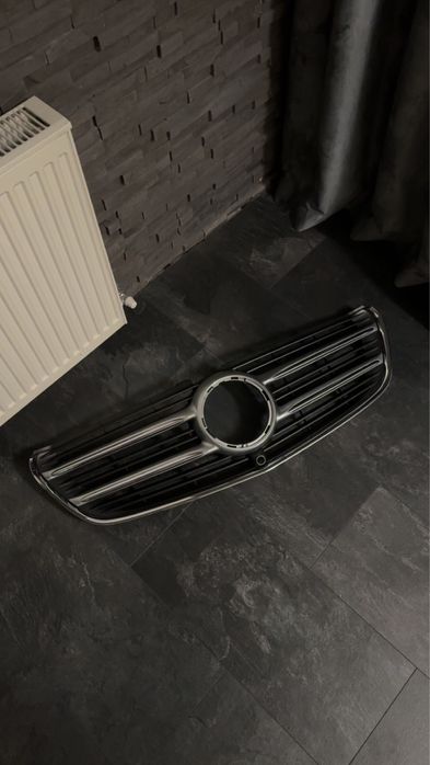 Grila Mercedes Benz V class