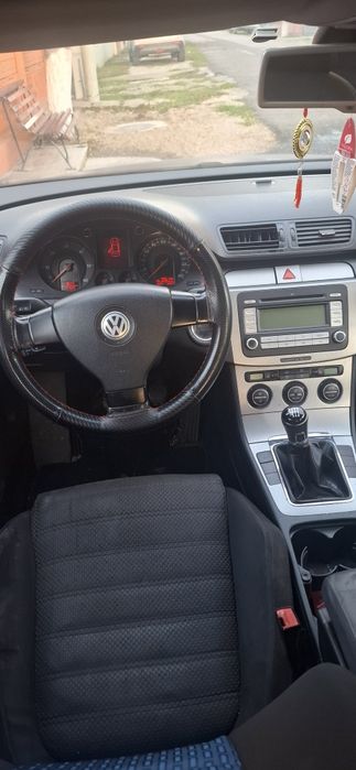 Vand sau schimb passat b6 4x4 2.0d