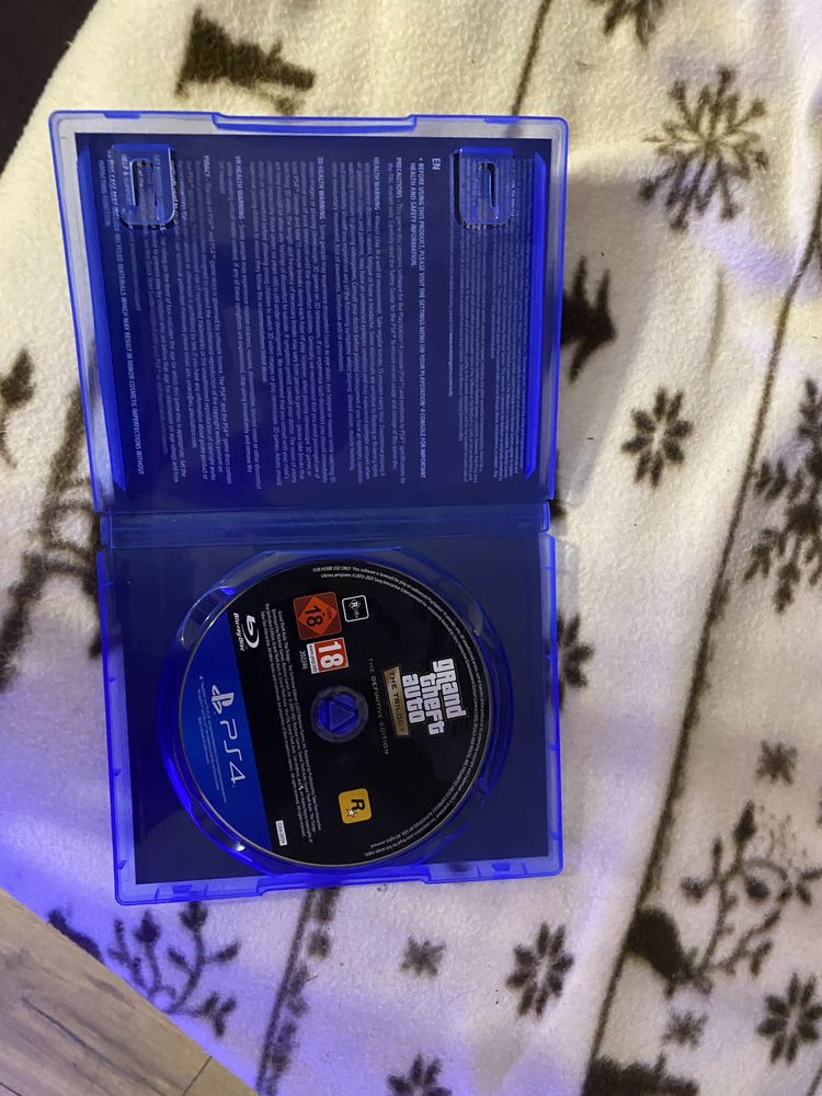 Продавам GTA  The Trilogy