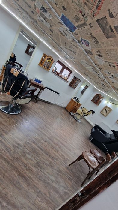 Inchiriez scaun in salon barber shop (frizerie)