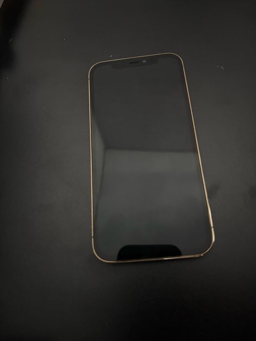 Продам айфон 12 про