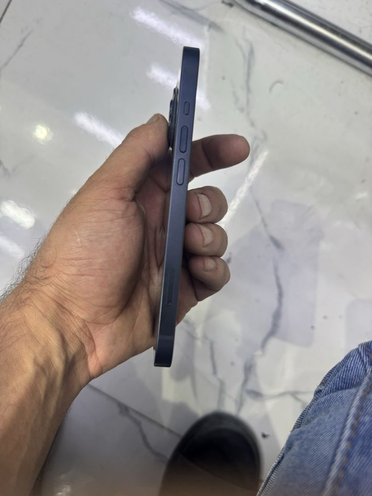 iphone 13 gega 128 yom 85% radnoy  sarafina yoq radnoyda