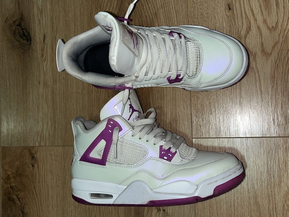 Jordan 4 retro hyper violet