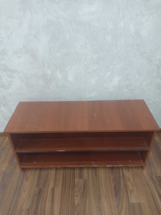 Продается вешалка в прихожую