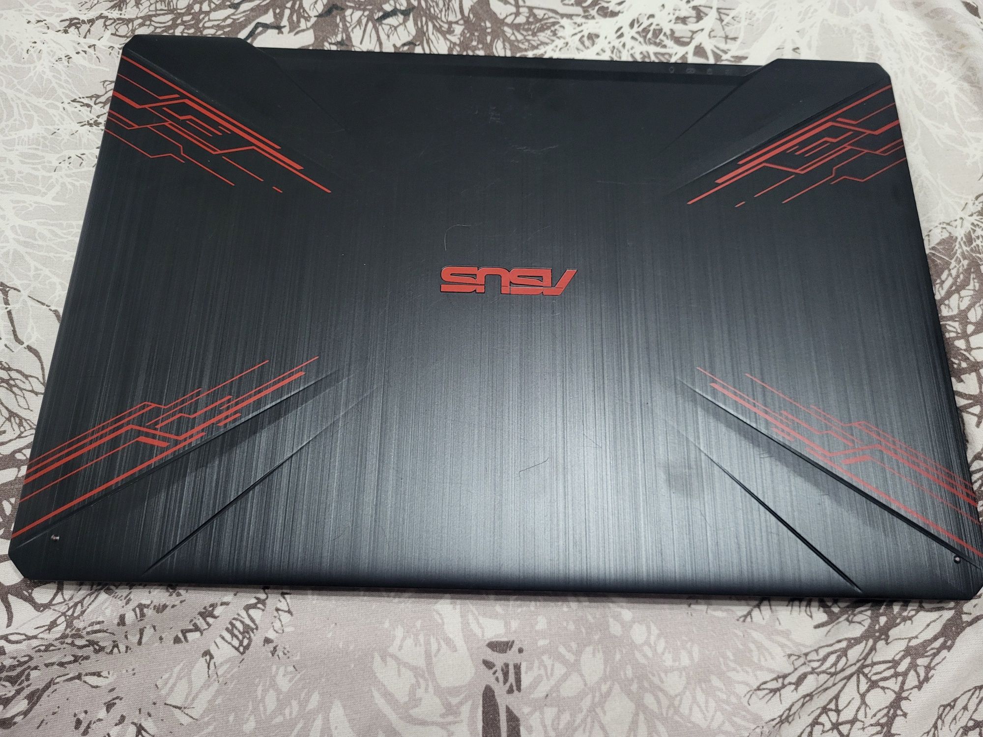 Laptop ASUS tuf gaming  FX504