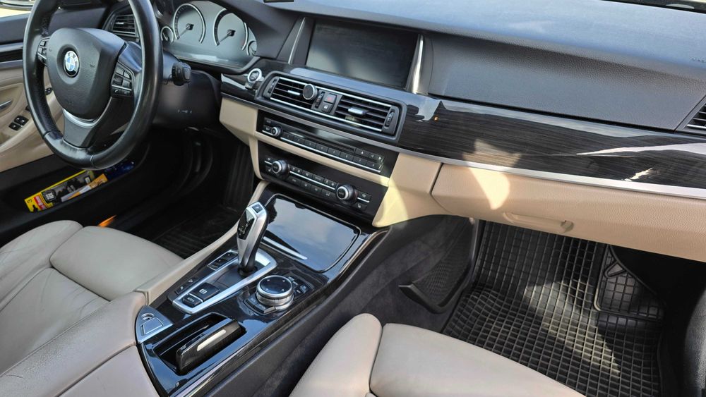 BMW seria 5 F11 520 Xdrive 4X4