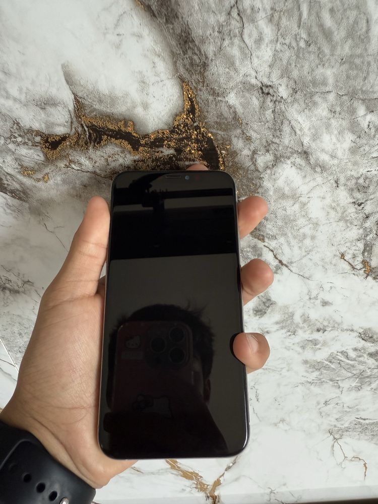 Iphone xs 256% совсем новая