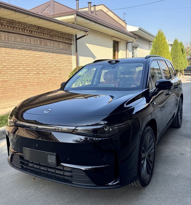 Leapmotor C-16 Hybrid 2026 restyling model