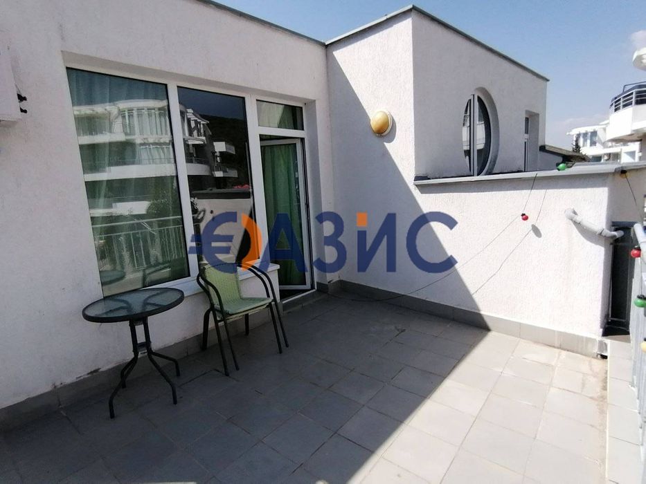 Голям 2-стаен апартамент на 4-ти етаж, Сънсет Кошарица, България - 92