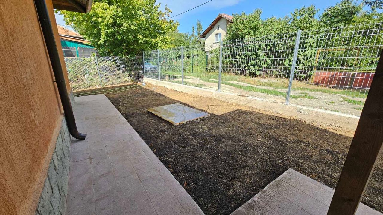Продава се Къща в Перник, Изток - 140 кв.м за 1929 €/кв.м - Снимка #8