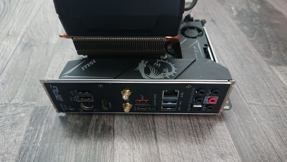 5600x msi mpg b550i 32gb ram