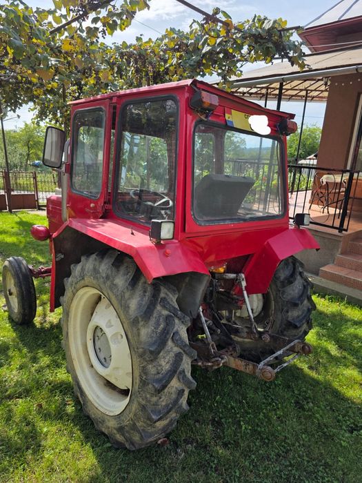 Vând tractor U445