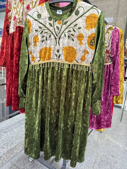 Hamyonbop narxlarda ayollar va bolalar kiyimlari