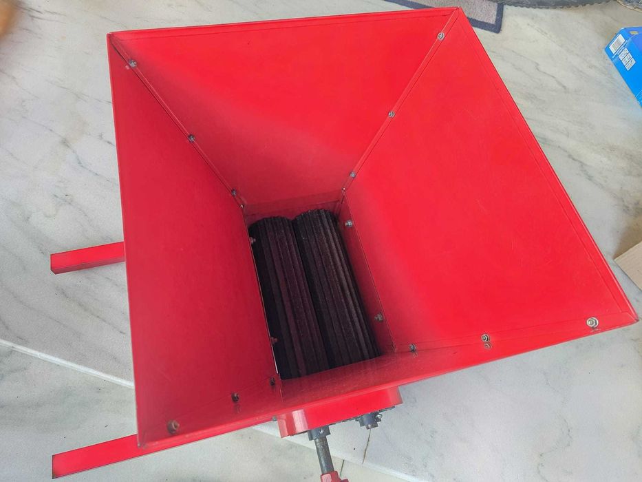 Zdrobitor Struguri Manual