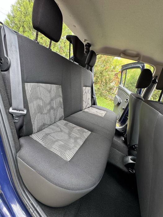 Vând Dacia Sandero Motor 1.4 Benzină MPI 2009 cu Climă Import Germania