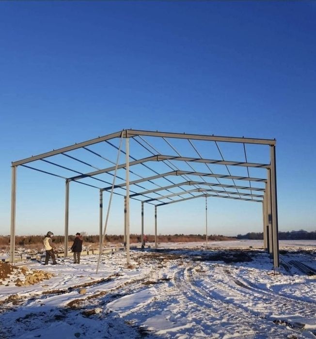 Vand și construiesc o gama larga de hale sau structuri metalice noi ne