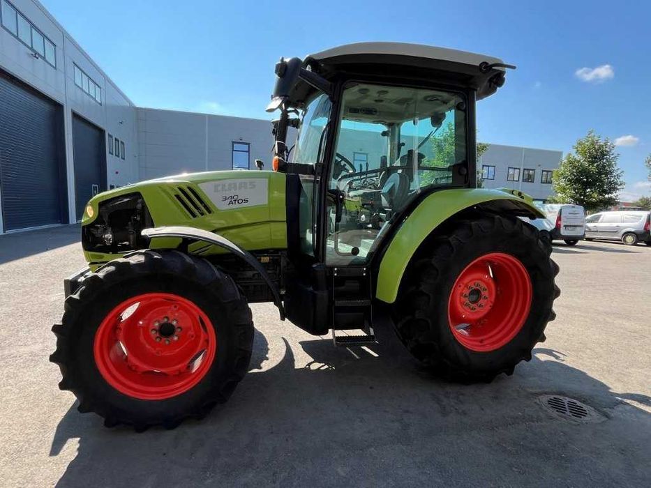 Tractor CLAAS ATOS 340