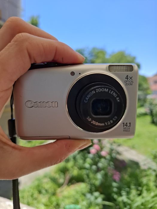 Комплект Дититална камера компактен Фотоапарат CANON Powershot S2200is