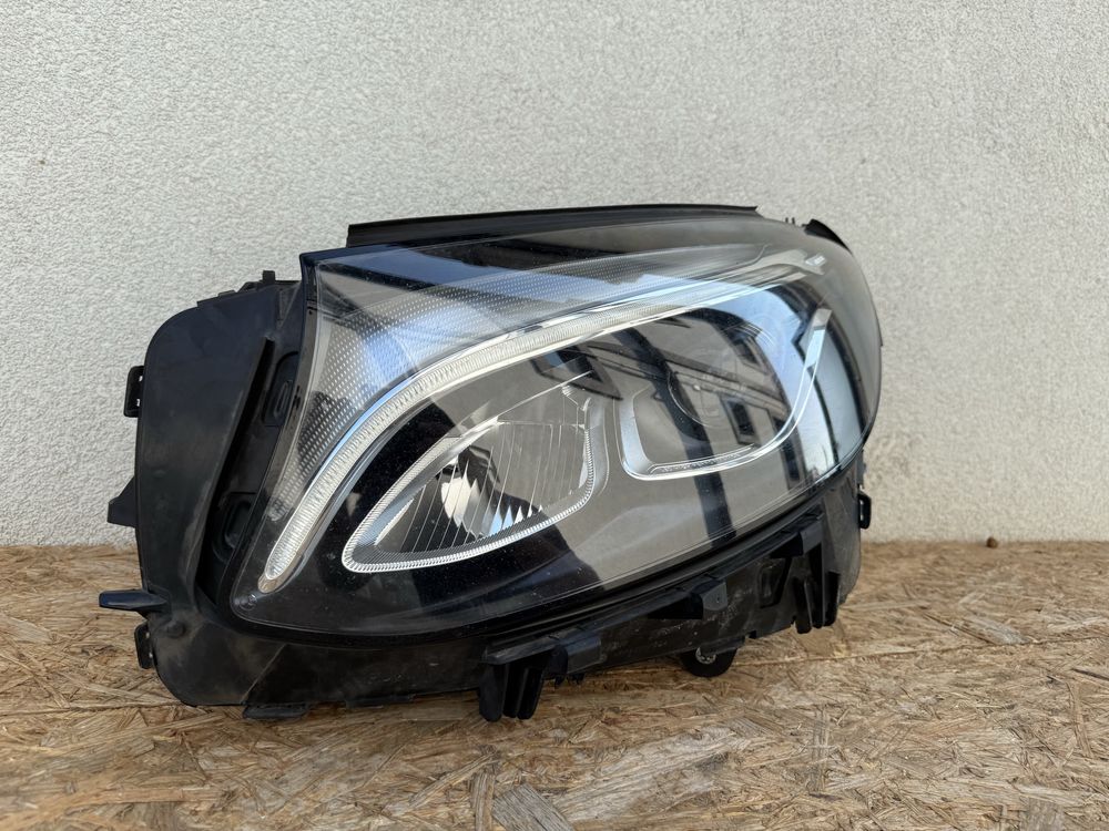 Far stanga Mercedes GLC W253 LED High Performance Original Europa