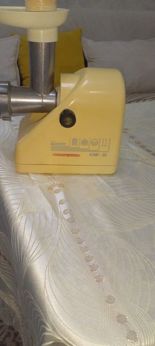 Элекро мясорубка