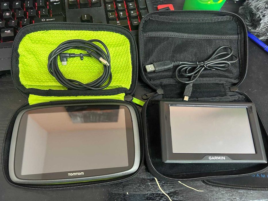 Sistem de navigație GPS TomTom si Garmin