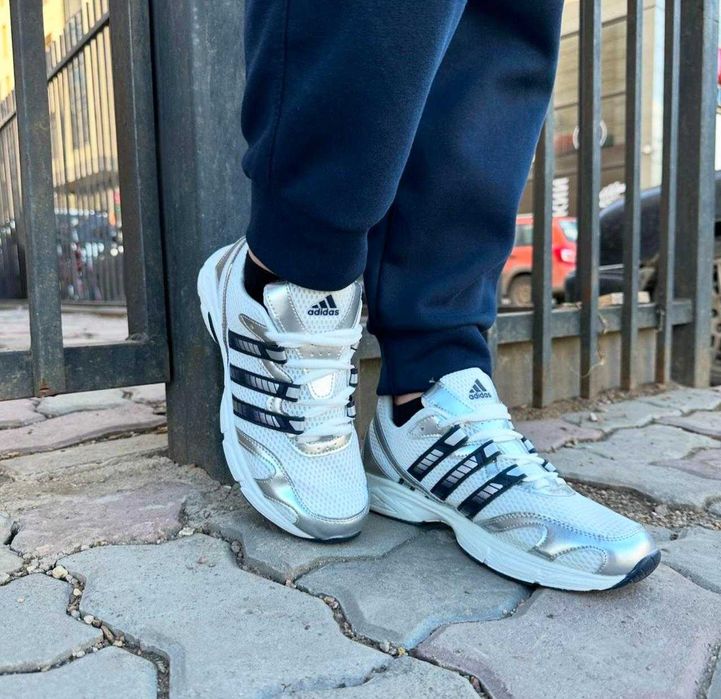 Мужские спортивные кроссовки Adidas белые (1751)
