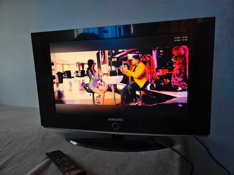 Televizor Samsung LCD, 66 cm (26 inch), HD, cu telecomandă originală