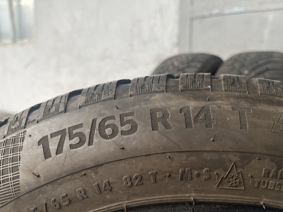 4 бр. зимни гуми 175/65/14 Continental 6 mm DOT 2917