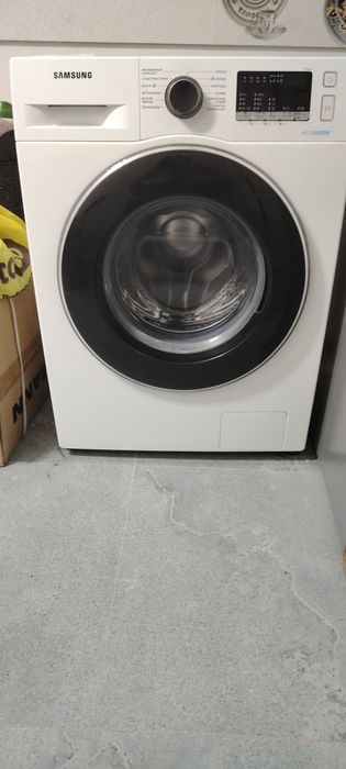 Продается Стиралный машинка автомат Самсунг б/у 6 кг