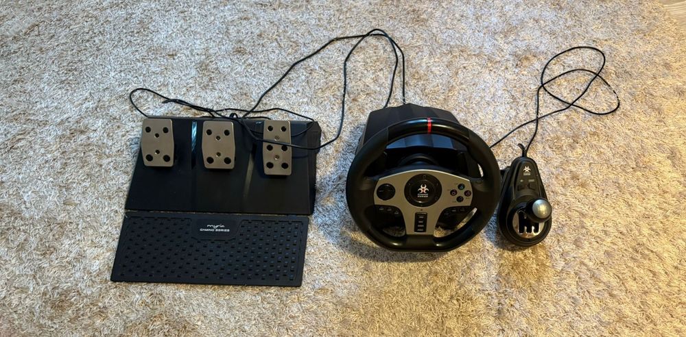 De vânzare volan gaming Myria MG 7418 + pedale +schimbător,